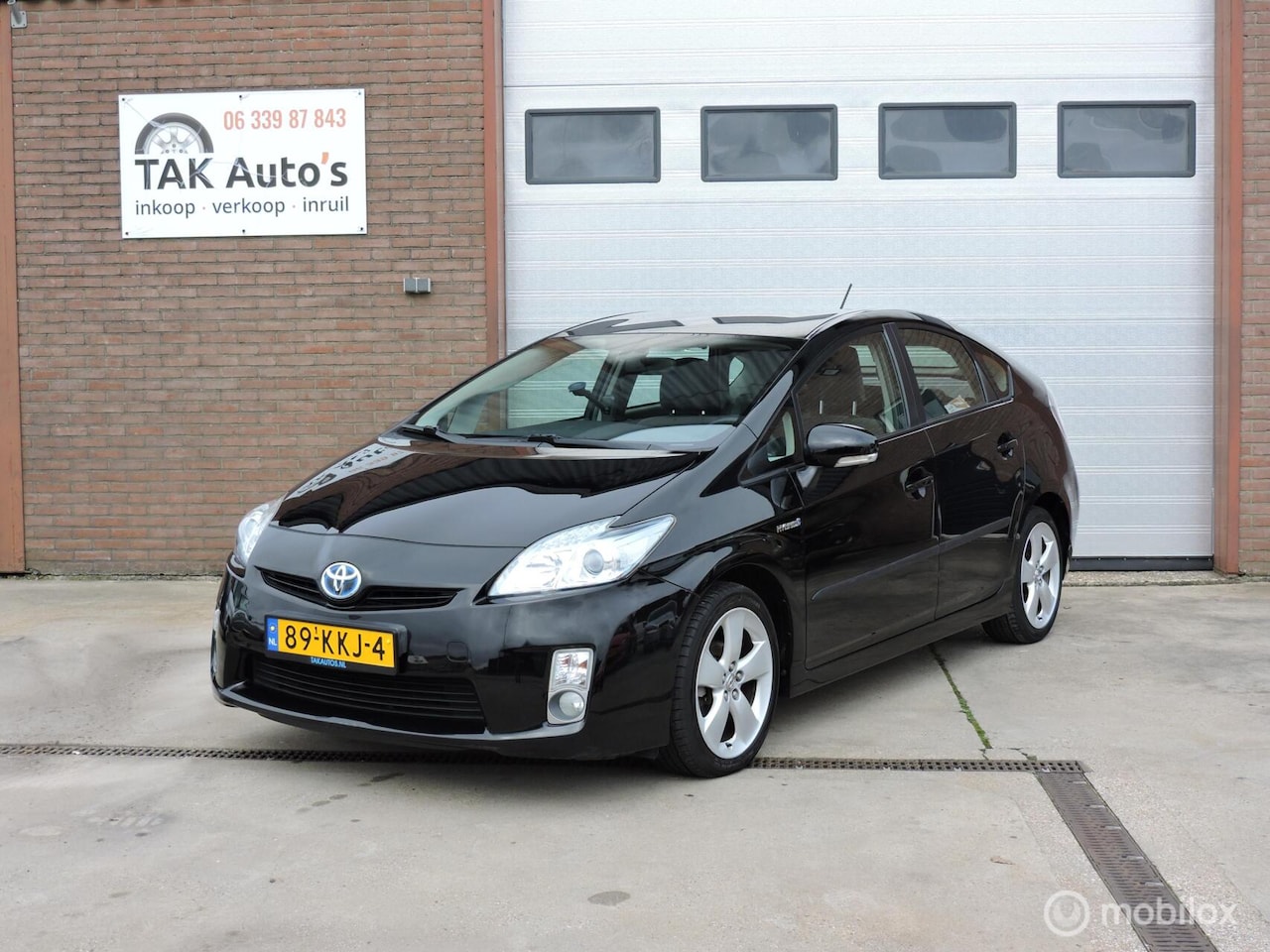 Toyota Prius - 1.8 Aspiration/Zwart/Cmera/Airco/Trekhaak/dealer onderhouden - AutoWereld.nl