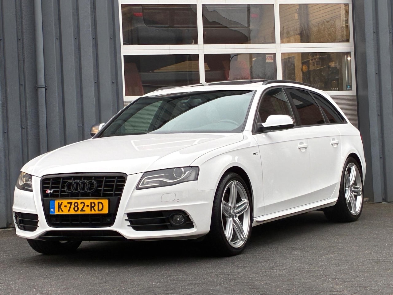 Audi A4 Avant - 3.0 TFSI S4 quattro Xenon Camera Pdc Leder - AutoWereld.nl