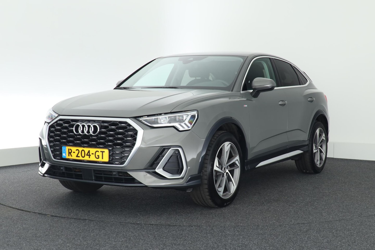 Audi Q3 Sportback - 35 TFSI 150pk S-Tronic Pro Line S Trekhaak Stoelverwarming ACC Carplay Virtual Cockpit S-L - AutoWereld.nl
