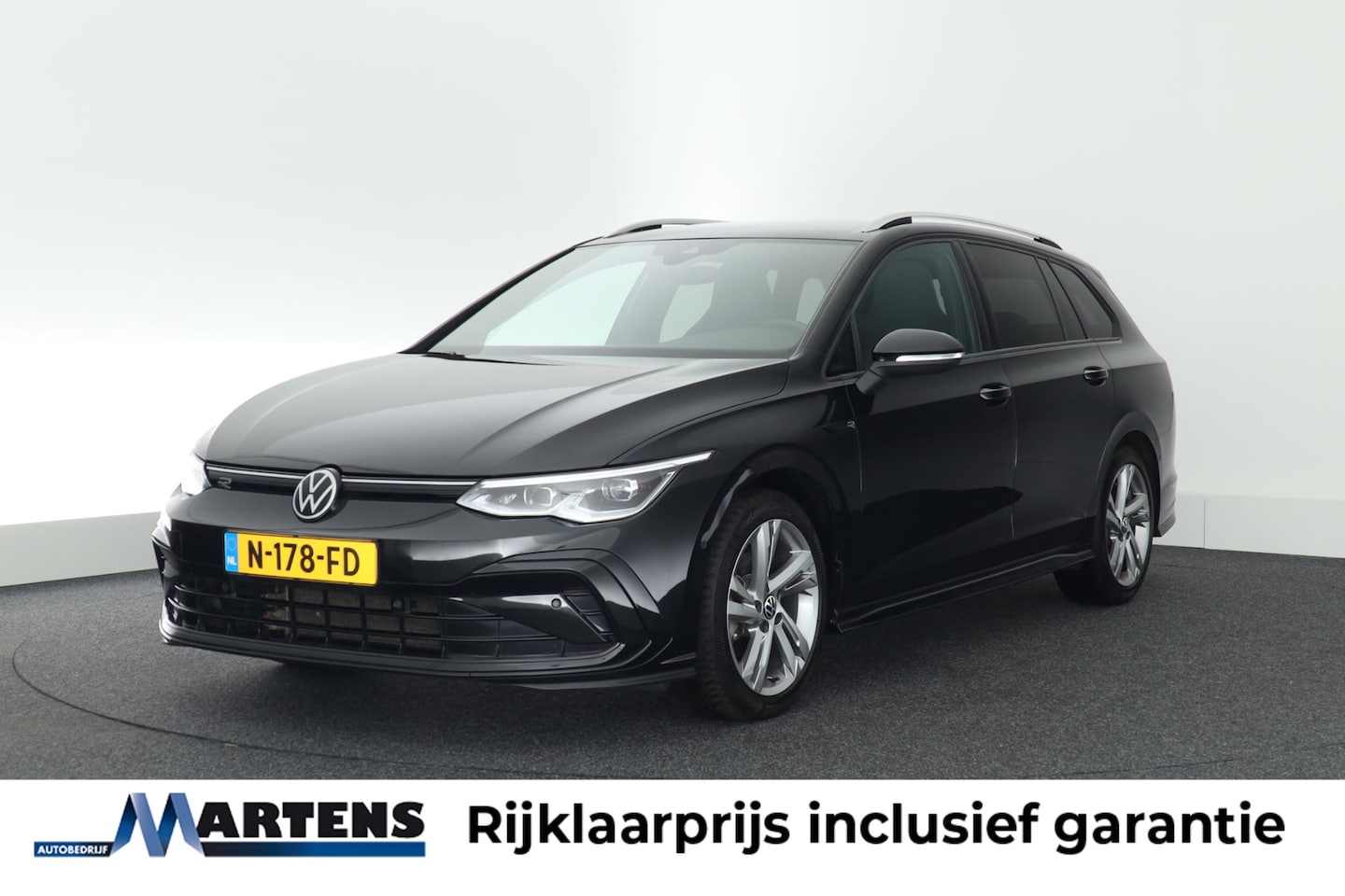 Volkswagen Golf Variant - 1.5 TSI 150pk R-Line Business+ Navigatie Camera Stoelverwarming Keyless - AutoWereld.nl