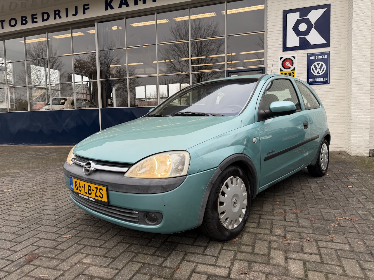 Opel Corsa - 1.4-16V Comfort Nieuwe APK / Elekr. ramen / Centr. vergr. - AutoWereld.nl