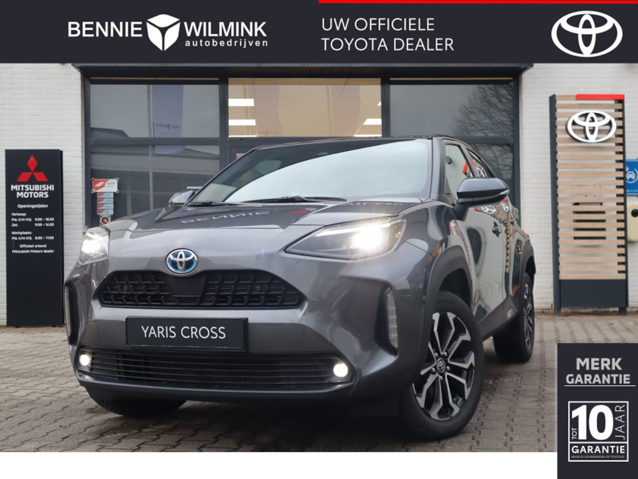 Toyota Yaris Cross - 1.5 Hybrid Dynamic | All Seasons | Blindspot | Stuur en Stoelver - AutoWereld.nl