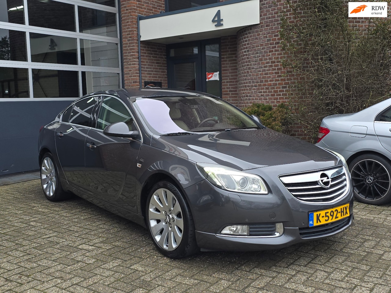 Opel Insignia - 2.0 T Edition Automaat |Leer |Xenon - AutoWereld.nl