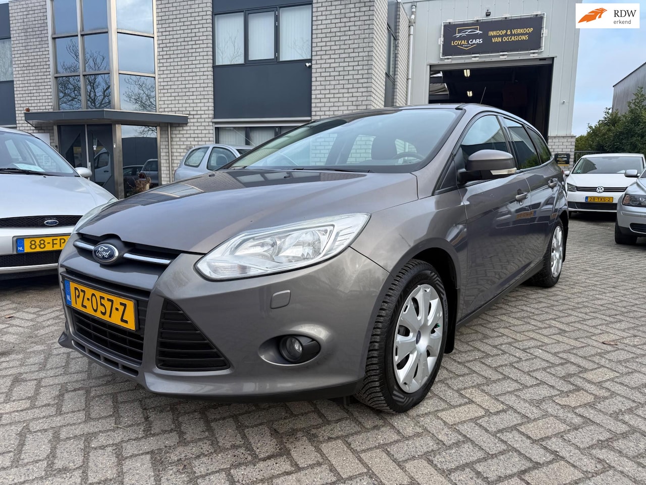 Ford Focus Wagon - 1.6 TI-VCT Trend Clima Trekhaak - AutoWereld.nl