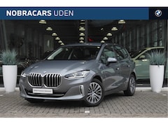 BMW 2-serie Active Tourer - 218i Luxury Line Automaat / Comfort Access / Adaptieve LED / Achteruitrijcamera / Stoelver