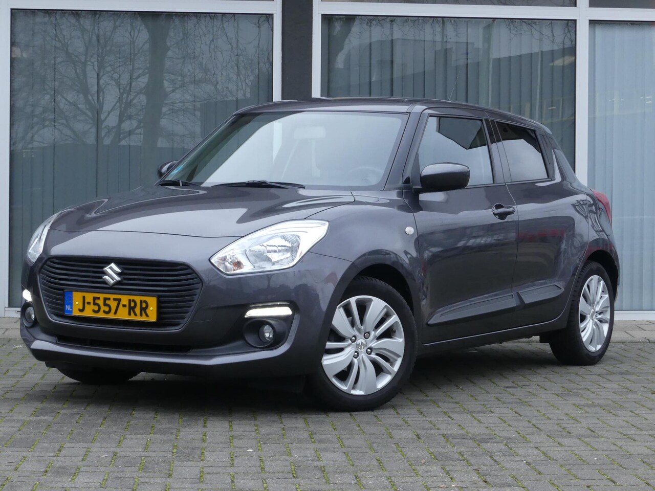 Suzuki Swift - 1.2 Select Smart Hybrid 1ste eigenaar, Vol. dealer o.h, Apple Carpl/Andr Auto, Camera - AutoWereld.nl
