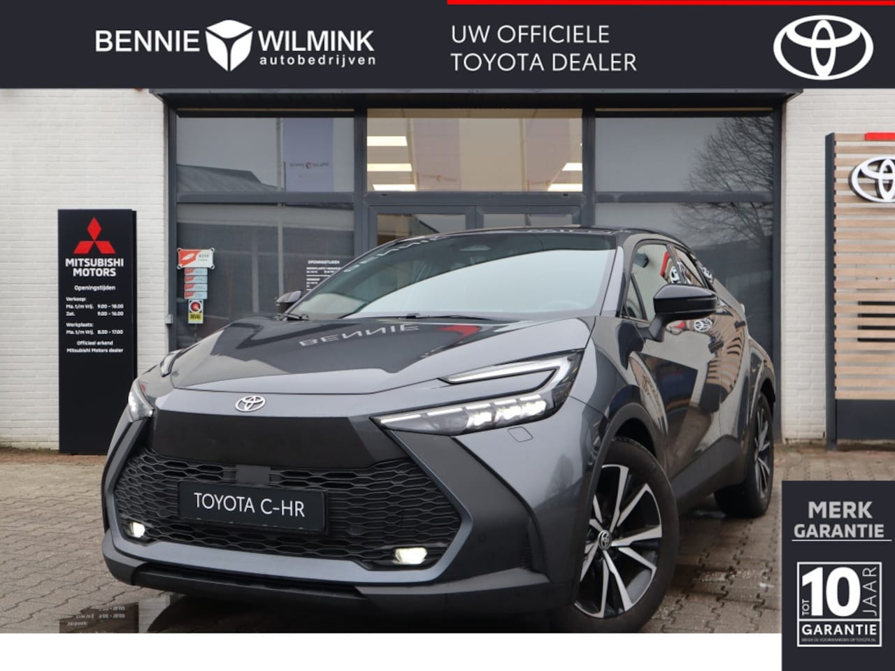 Toyota C-HR - 1.8 Hybrid 140 Dynamic Electr a-klep | Dodehoek | Stuur en stoel - AutoWereld.nl
