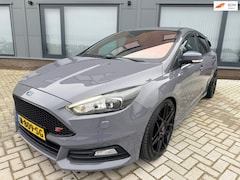Ford Focus - ST 290PK|Bull X|Recaro|Nardo grey|MontoTec|