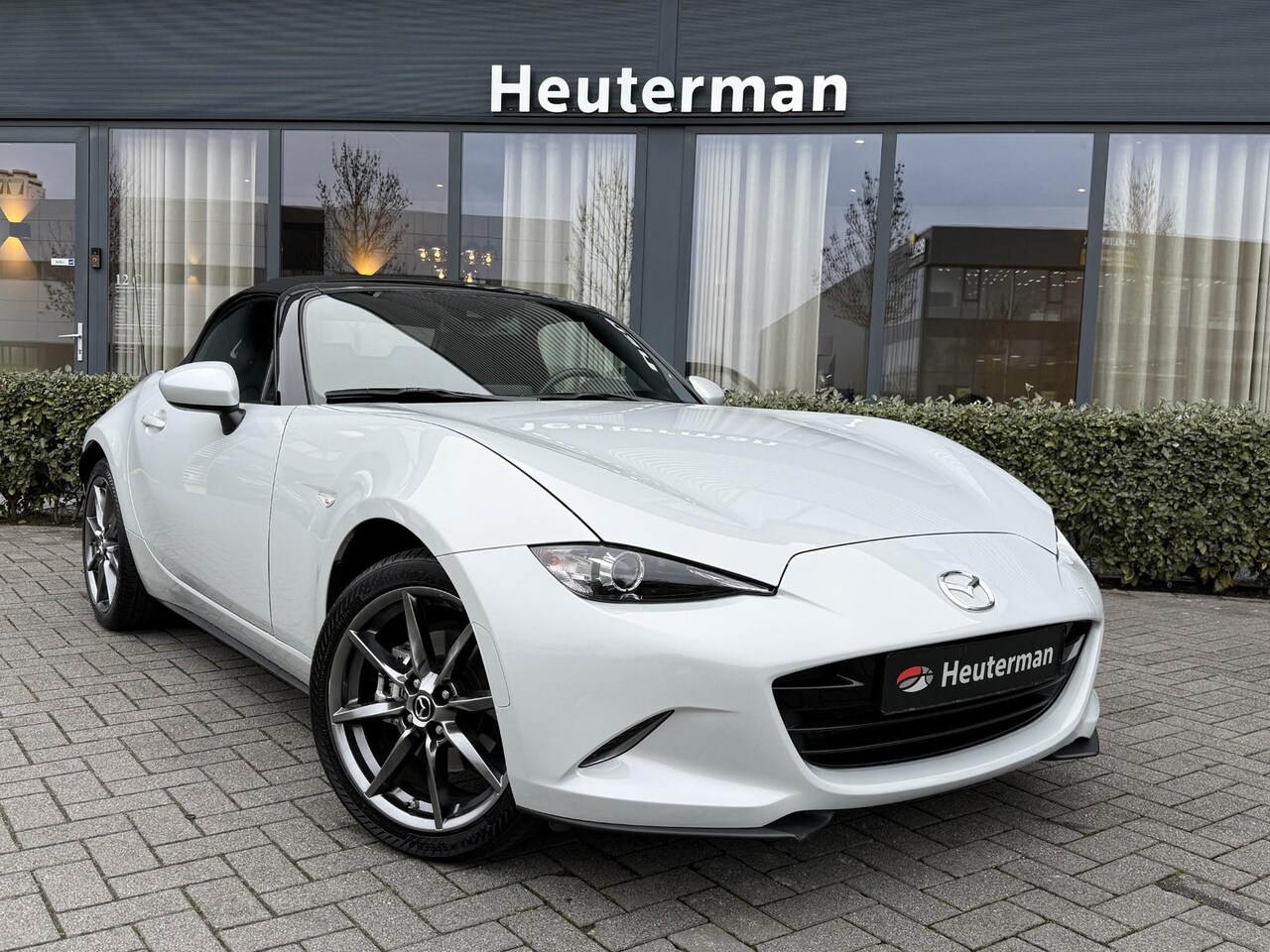 Mazda MX-5 - 2.0 SkyActiv-G TS/ Leder/ Navigatie/ Bose - AutoWereld.nl