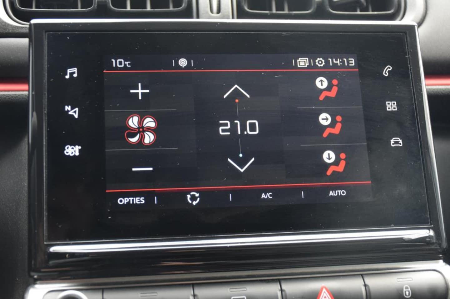 Citroën C3 - 1.2 PureTech C-Series, BTW auto,NAP, Apple car play, Lichtmetalen velgen, Cruise control,