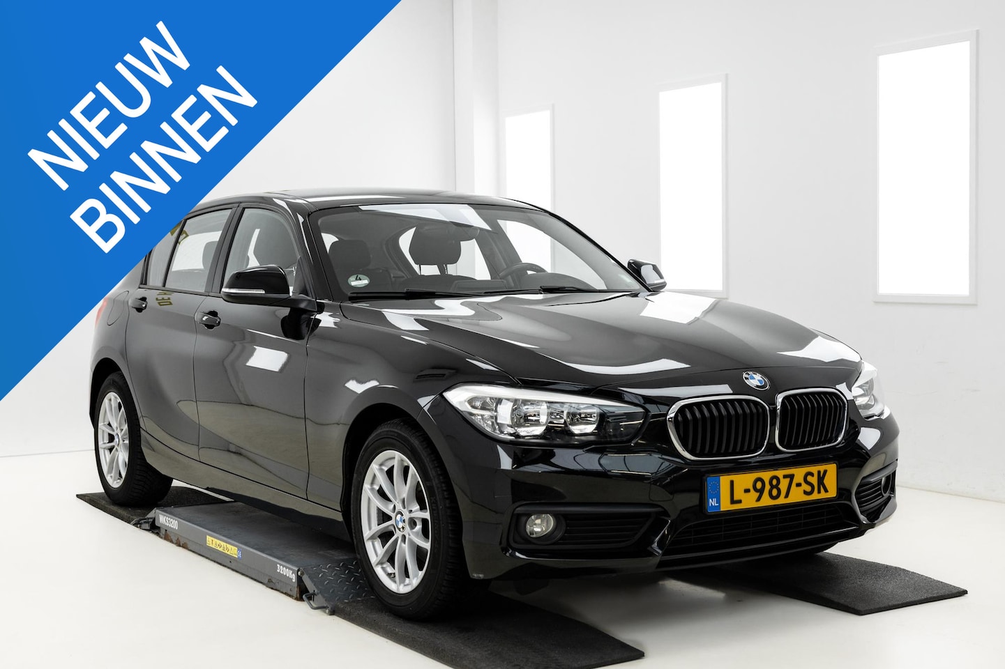 BMW 1-serie - 116i Sport Navigatie, Climate Control, LED, Keurige staat! - AutoWereld.nl