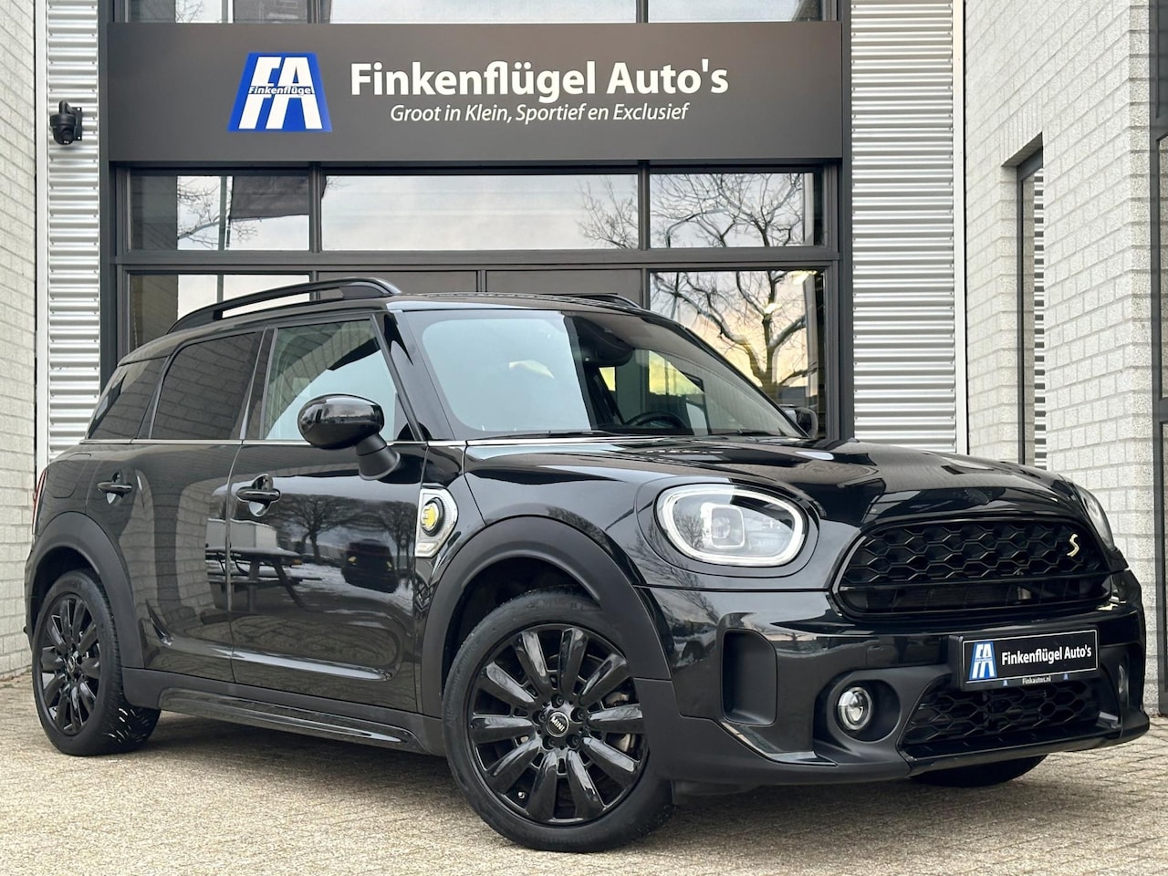 MINI Countryman - 1.5 Cooper S E ALL4 Black-Pack |Pano |Head-up |Camera |Leder |Sfeer | - AutoWereld.nl