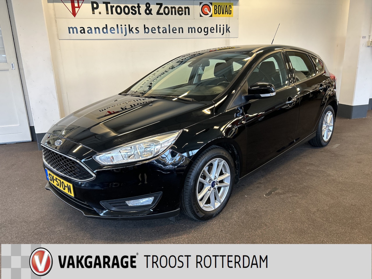 Ford Focus - 1.0 Titanium | Cruise control | Climate control | Bluetooth | Radio/MP3 - AutoWereld.nl
