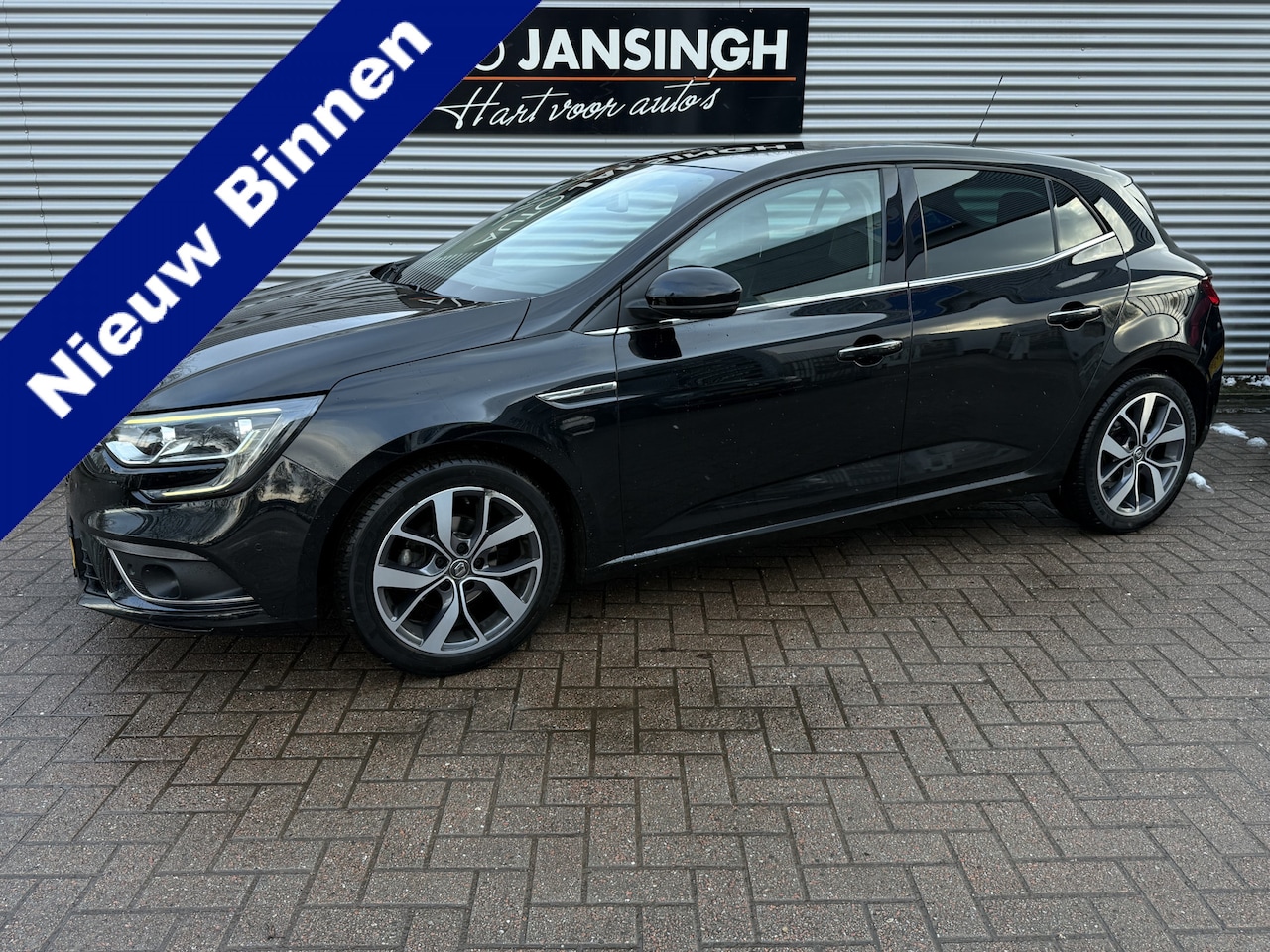 Renault Mégane - 1.2 TCe Bose | Massage | Keyless | Navigatie | Camera | Bluetooth | PDC V+A | RIJKLAARPRIJ - AutoWereld.nl
