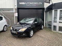 SEAT Ibiza - 1.2 Style/5 deurs/Zwart/Lm-velgen/Apk/Airco/Stoelverwarming