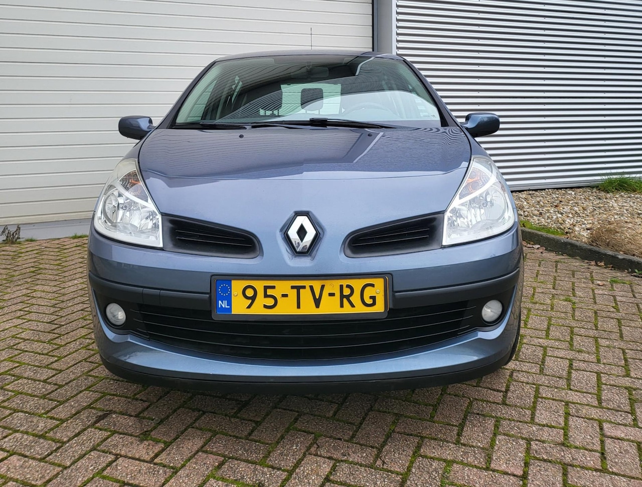 Renault Clio - 1.4-16V Exception Nieuwe APK 5 DRS NAP - AutoWereld.nl