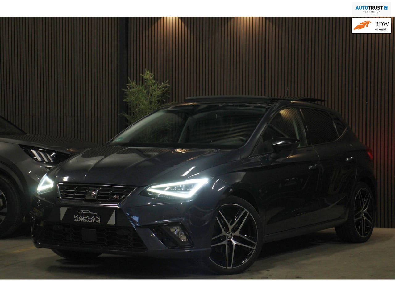 SEAT Ibiza - 1.0 TSI FR 115PK Pano Virtual Leder BEATS Stoelverw LED Navi CarPlay 6-Bak Garantie - AutoWereld.nl