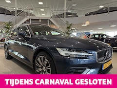 Volvo V60 - 2.0 T8 Twin Engine AWD Inscription, Pano, Trekhaak, Leder