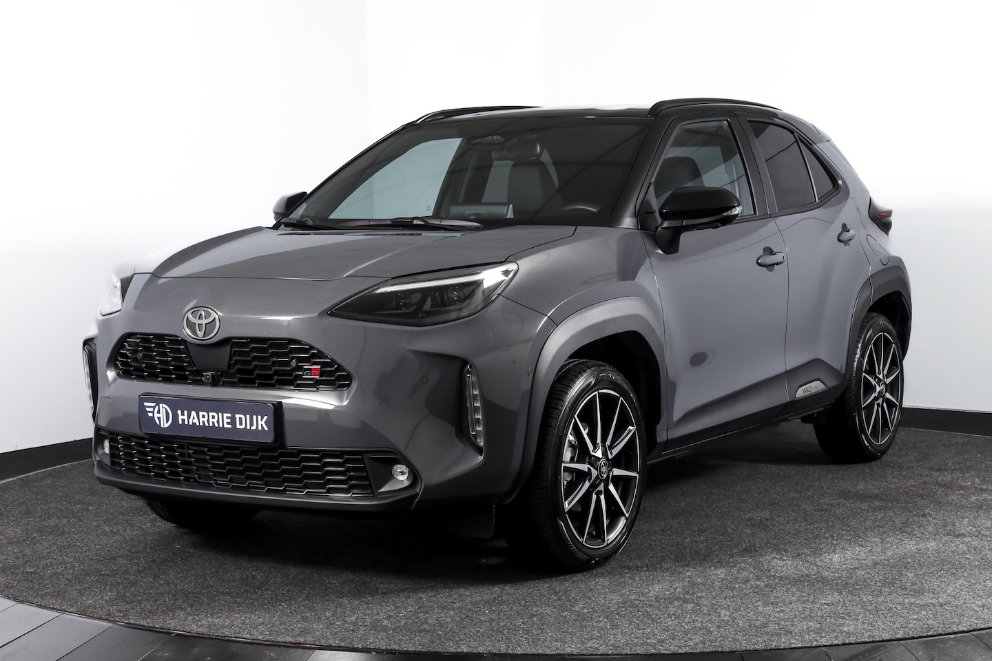 Toyota Yaris Cross - 1.5 Hybrid 130 GR Sport | Adapt.Cruise | Head-up | 360 Camera | Stoel+Stuurverw. | Dig.Coc - AutoWereld.nl