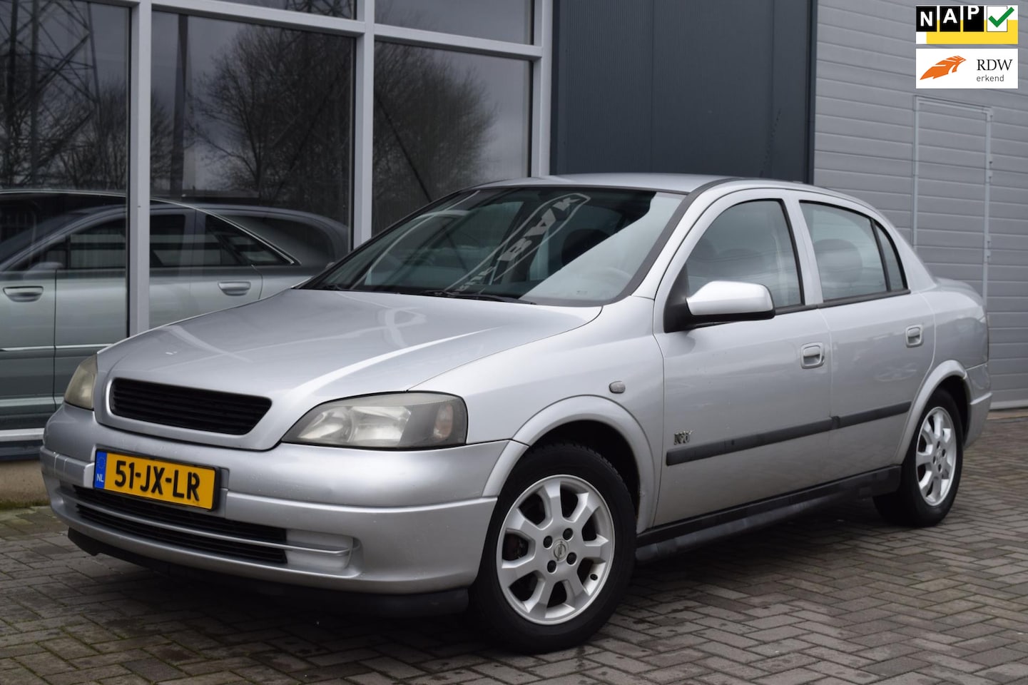 Opel Astra - 1.6 Njoy | Automaat | Airco | APK 7-2026 - AutoWereld.nl