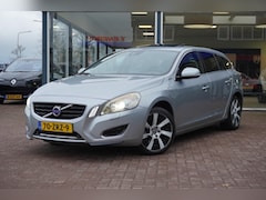Volvo V60 - 2.4 D6 AWD Plug-In Hybrid Pure Limited Automaat | Airco | Elek. pakket | LM velgen | Vol o