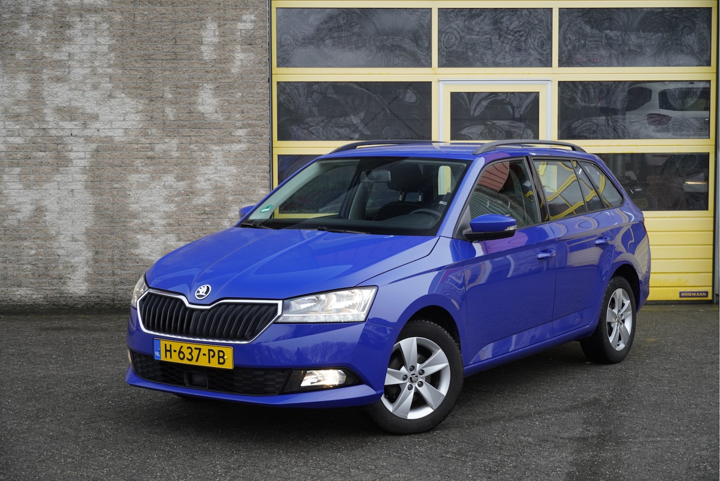 Skoda Fabia Combi - 1.0 TSI Ambition BJ2020 Led | Pdc | Trekhaak | App-Connect | LMV | Airco | Cruise control - AutoWereld.nl