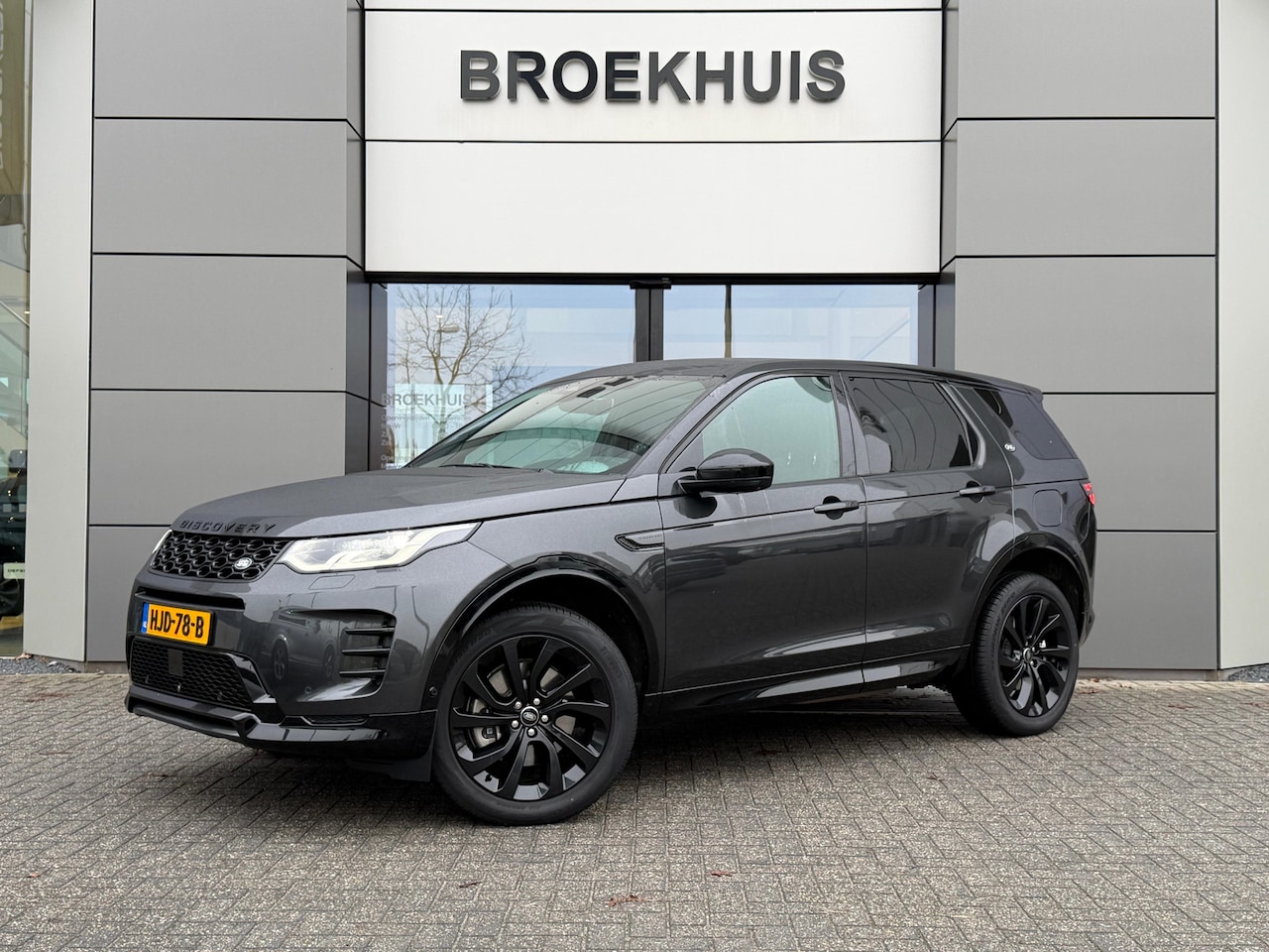 Land Rover Discovery Sport - P270e PHEV Dynamic Edition | Pano | 20 Inch | 360gr Camera | Black Pack | Meridian Surroun - AutoWereld.nl