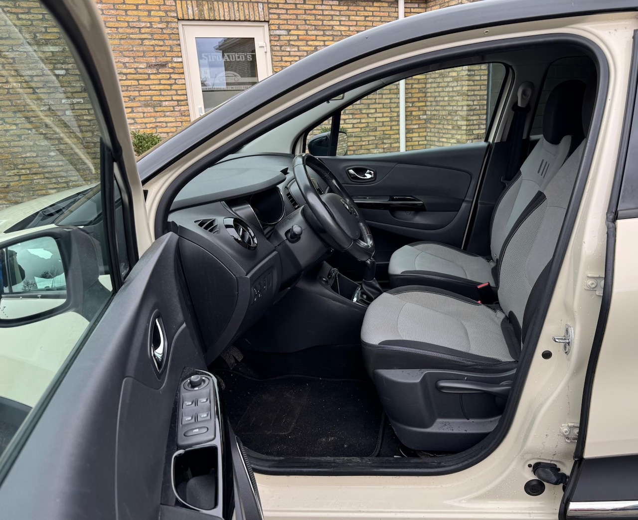 Renault Captur - 0.9 TCe Dynamique Bj 2017 weinig kilometers - AutoWereld.nl