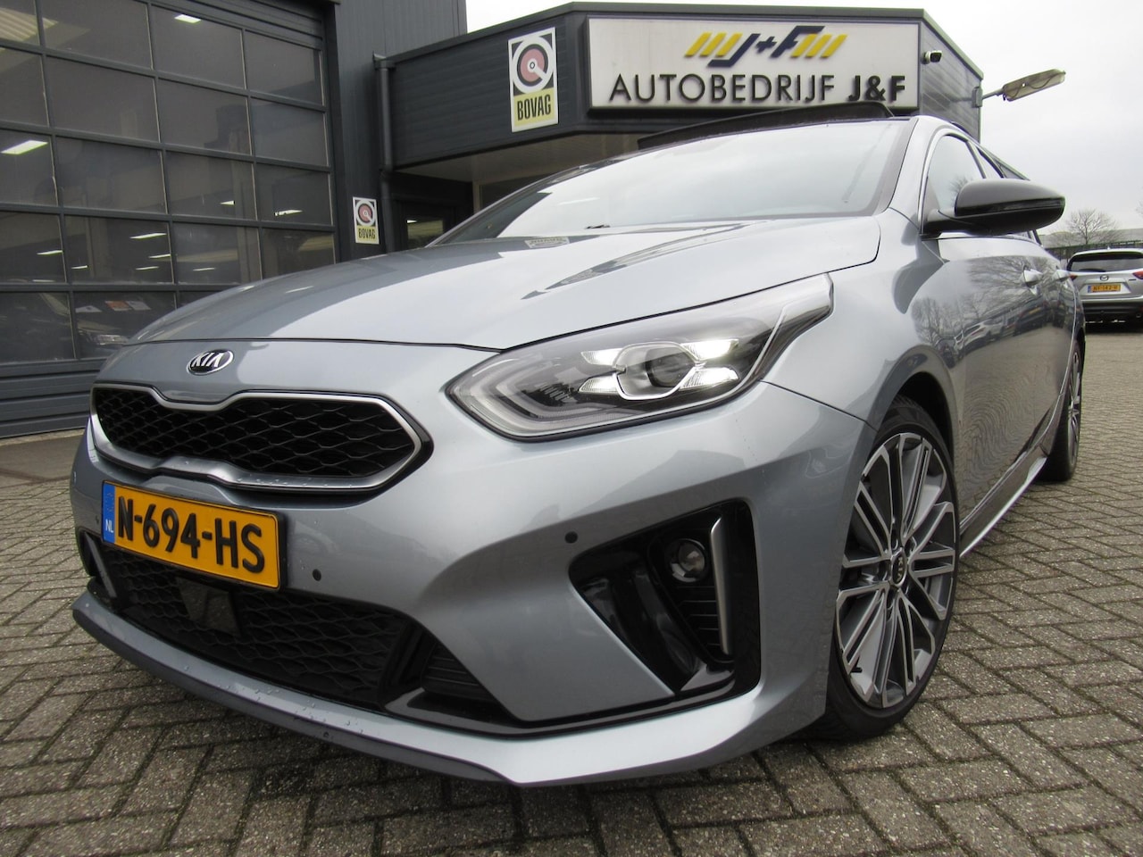 Kia Pro cee'd - 1.5 T-GDI GT-PlusLine / AUTOMAAT / PANO / NAV / JBL / Stoelverwarming - AutoWereld.nl