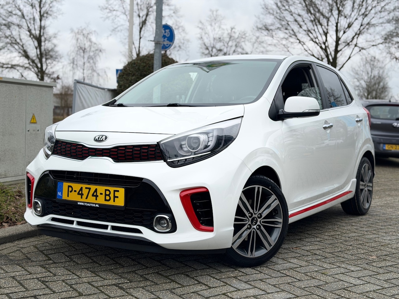 Kia Picanto - 1.0 MPi EconomyLine GT Line - AutoWereld.nl