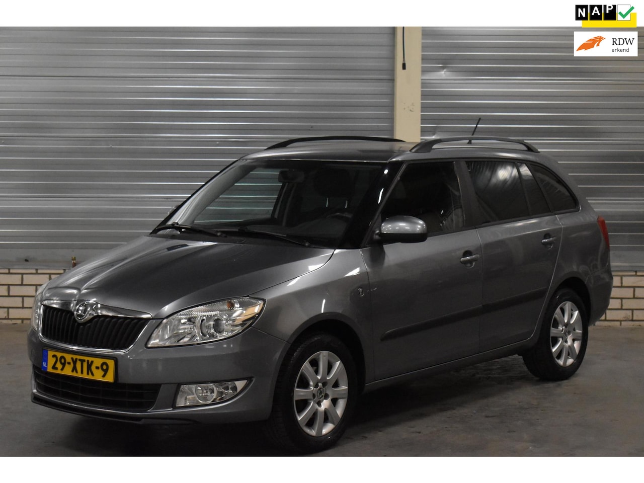 Skoda Fabia Combi - 1.2 TSI Tour 1e Eigenaar 96.000KM! + Airco|Cruise Control| - AutoWereld.nl
