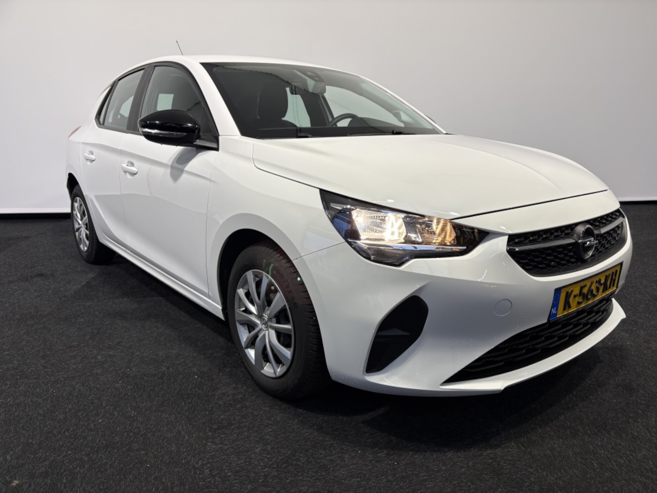 Opel Corsa - Carplay Airco Cruise control 1.2 Edition - AutoWereld.nl