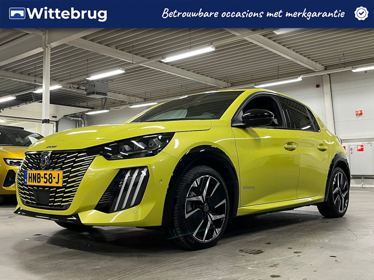Peugeot e-208 - EV GT 51 kWh | Alcantara | Elek. Stoelen | Camera | Carplay | - AutoWereld.nl