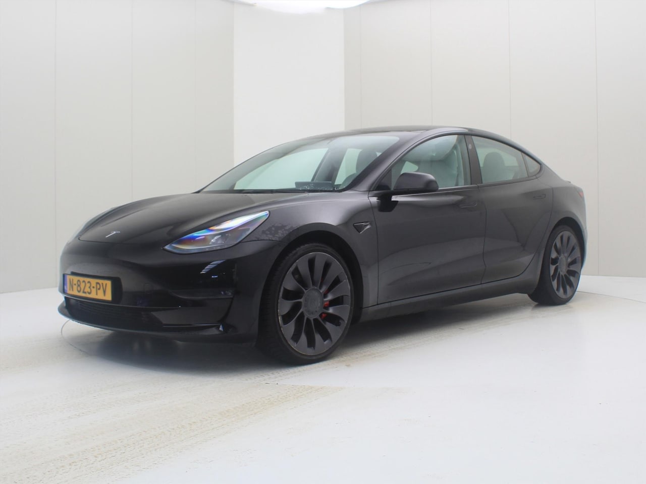 Tesla Model 3 - Performance AWD 486pk 75 kWh FACELIFT [ WIT LEDER+ENHANCED AUTOPILOT+567KM WLTP+PREMIUM AU - AutoWereld.nl