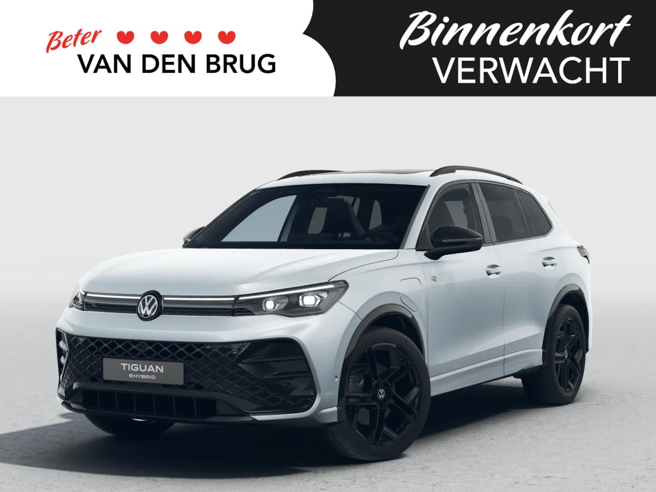 Volkswagen Tiguan - R-Line Edition 1.5 eHybrid 200 kW / 272 PK SUV 6 v | Trekhaak | Panorama | Head Up | Black - AutoWereld.nl
