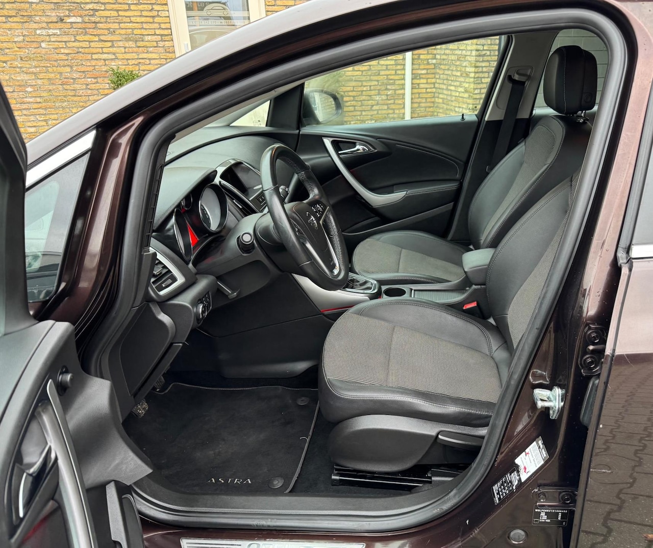 Opel Astra - 1.4 Turbo Business + Bj 2012 koopje - AutoWereld.nl