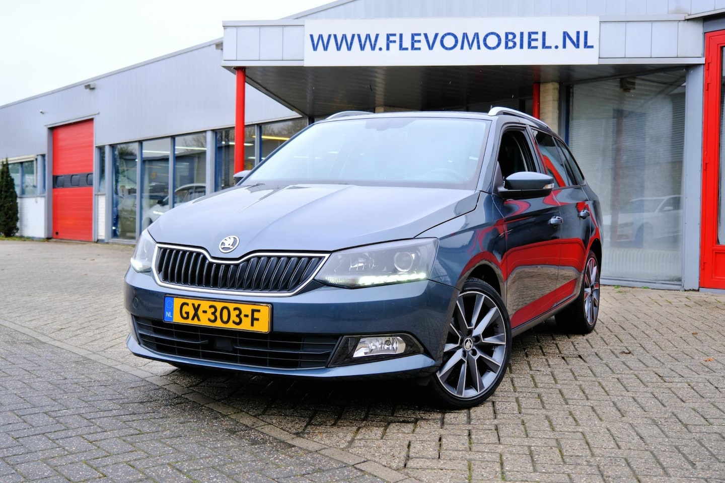 Skoda Fabia Combi - 1.2 TSI Edition Navi|Clima|LMV|DAB - AutoWereld.nl