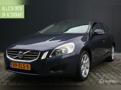 Volvo V60 - 1.6 T3 Kinetic LEDER/ECC/NAVIGATIE/TREKHAAK/NAP