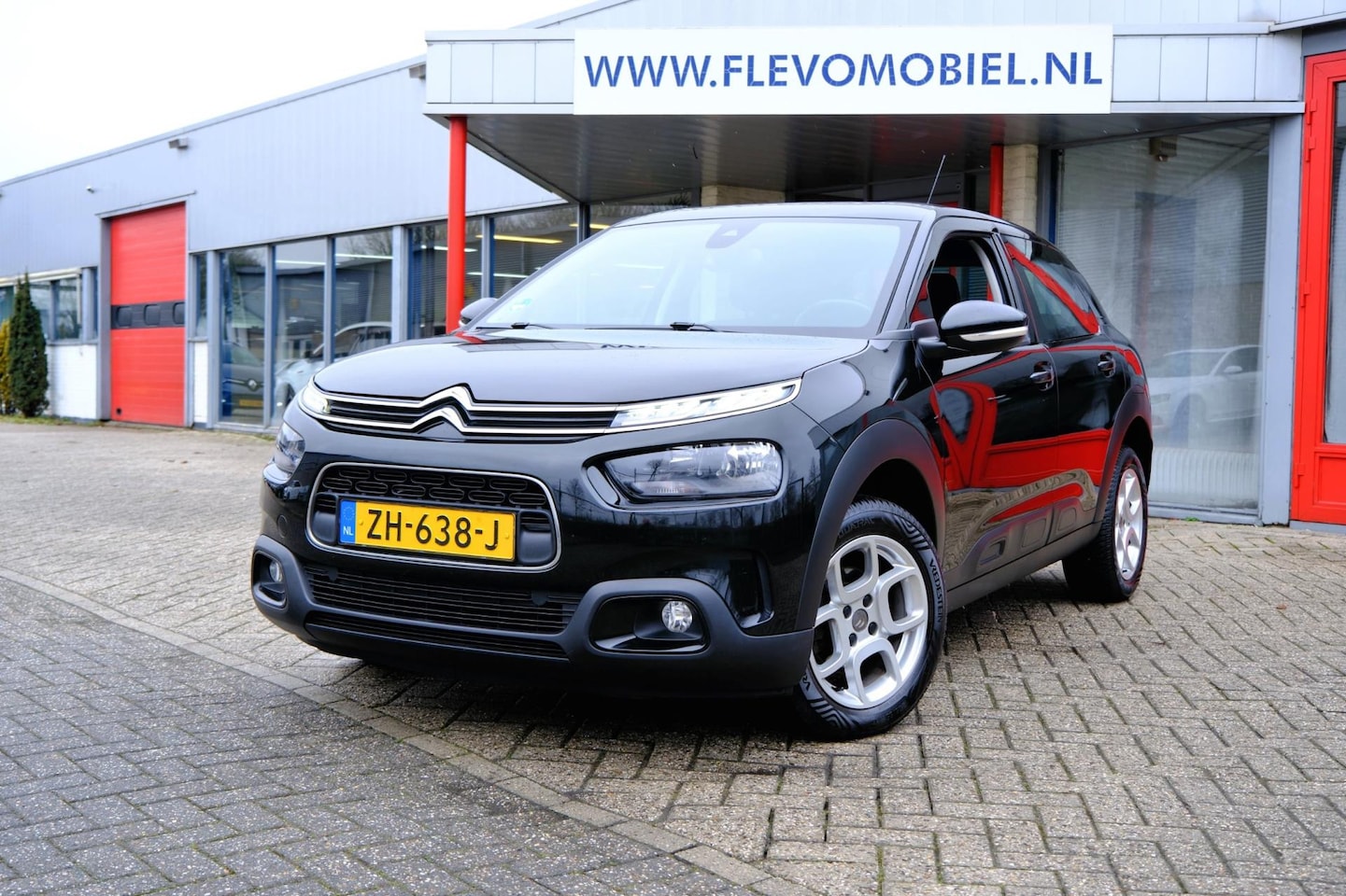 Citroën C4 Cactus - 1.5 BlueHDi Business Navi|Clima|LMV|DAB - AutoWereld.nl
