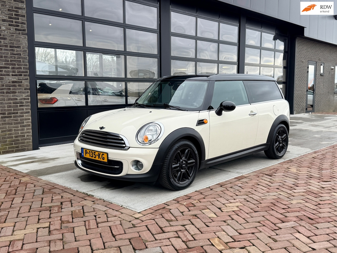 MINI Clubman - Mini 1.6 Cooper | Clima | PDC | Nette auto | - AutoWereld.nl