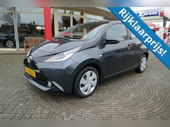 Toyota Aygo - 1.0 VVT-I X-PLAY CAMERA/AIRCO/GROOT SCHERM