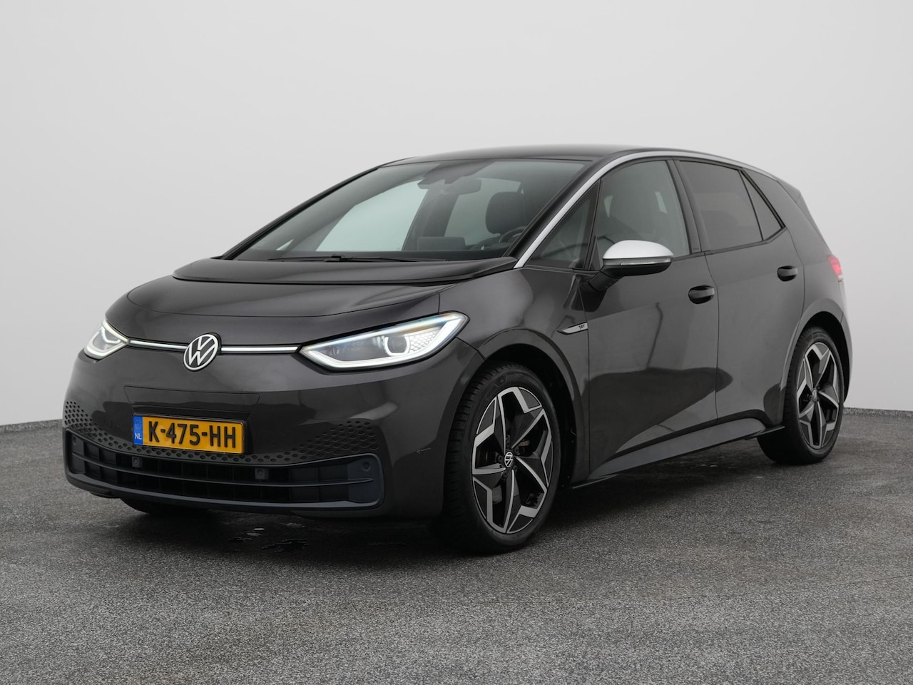 Volkswagen ID.3 - First Plus 58 kWh | CAMERA | ADAPTIVE | STOEL- EN STUURVERW. - AutoWereld.nl