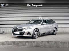 BMW i5 Touring - eDrive40 M Sportpakket Pro / Innovation Pack / Travel Pack / Driving Assistant Professiona