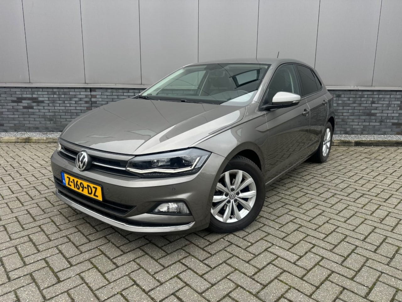 Volkswagen Polo - 1.0 TSI HIGHLINE Led kopl stoelverw navi - AutoWereld.nl