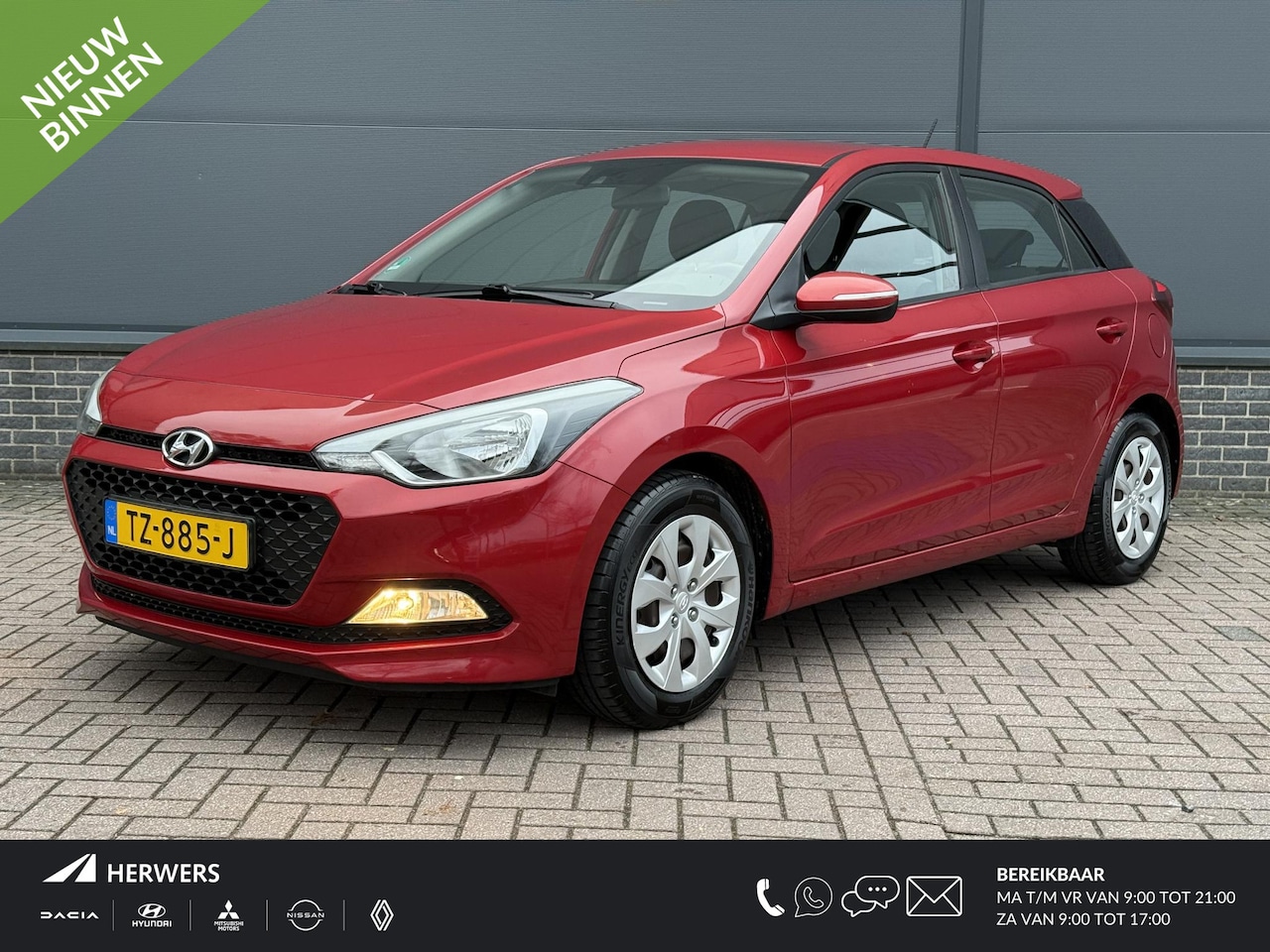 Hyundai i20 - 1.2 HP i-Motion Comfort / Trekhaak / Achteruitrij Camera / Parkeersensoren Achter / Naviga - AutoWereld.nl