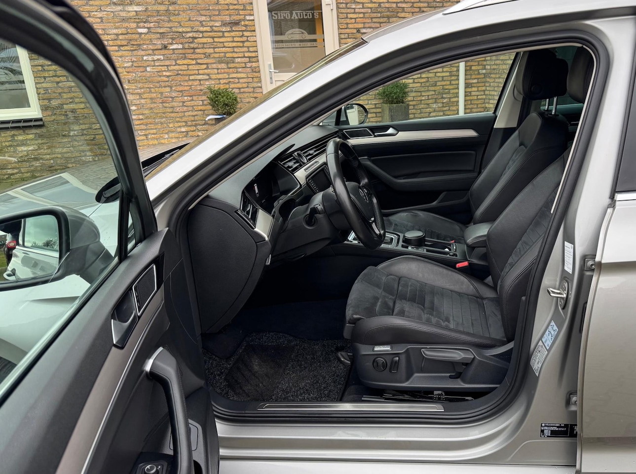 Volkswagen Passat Variant - 1.8 TSI Highline Bj 2016 Automaat Eerste Eigenaar - AutoWereld.nl