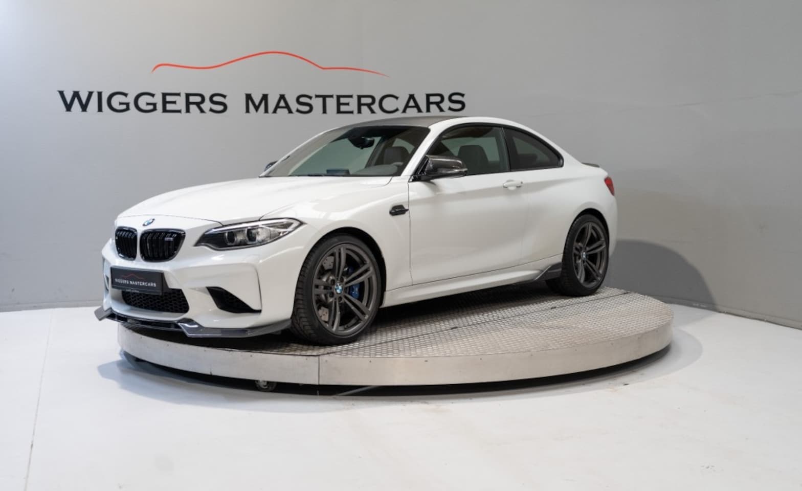 BMW M2 - 370 PK, Carbon, Leder, Harman Kardon, 19 Inch, Camera - AutoWereld.nl