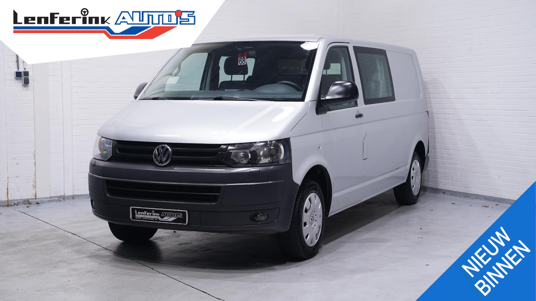 Volkswagen Transporter - 2.0 TDI 102 pk L2 Dubbel Cabine 6-Zits APK 06-2026 Airco, Trekhaak - AutoWereld.nl