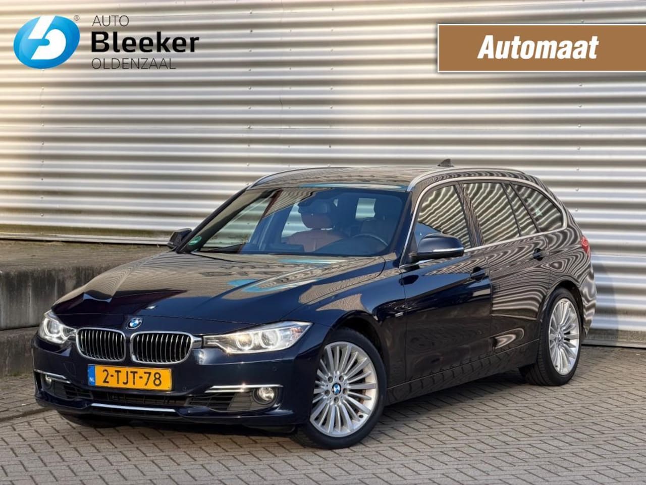 BMW 3-serie - 328i 245pk Upgrade Edition Stoelverwarming Cruise Grote Navi - AutoWereld.nl