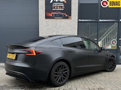 Tesla Model 3 - Performance + SATIN BLACK WRAP + TINTED RAMEN